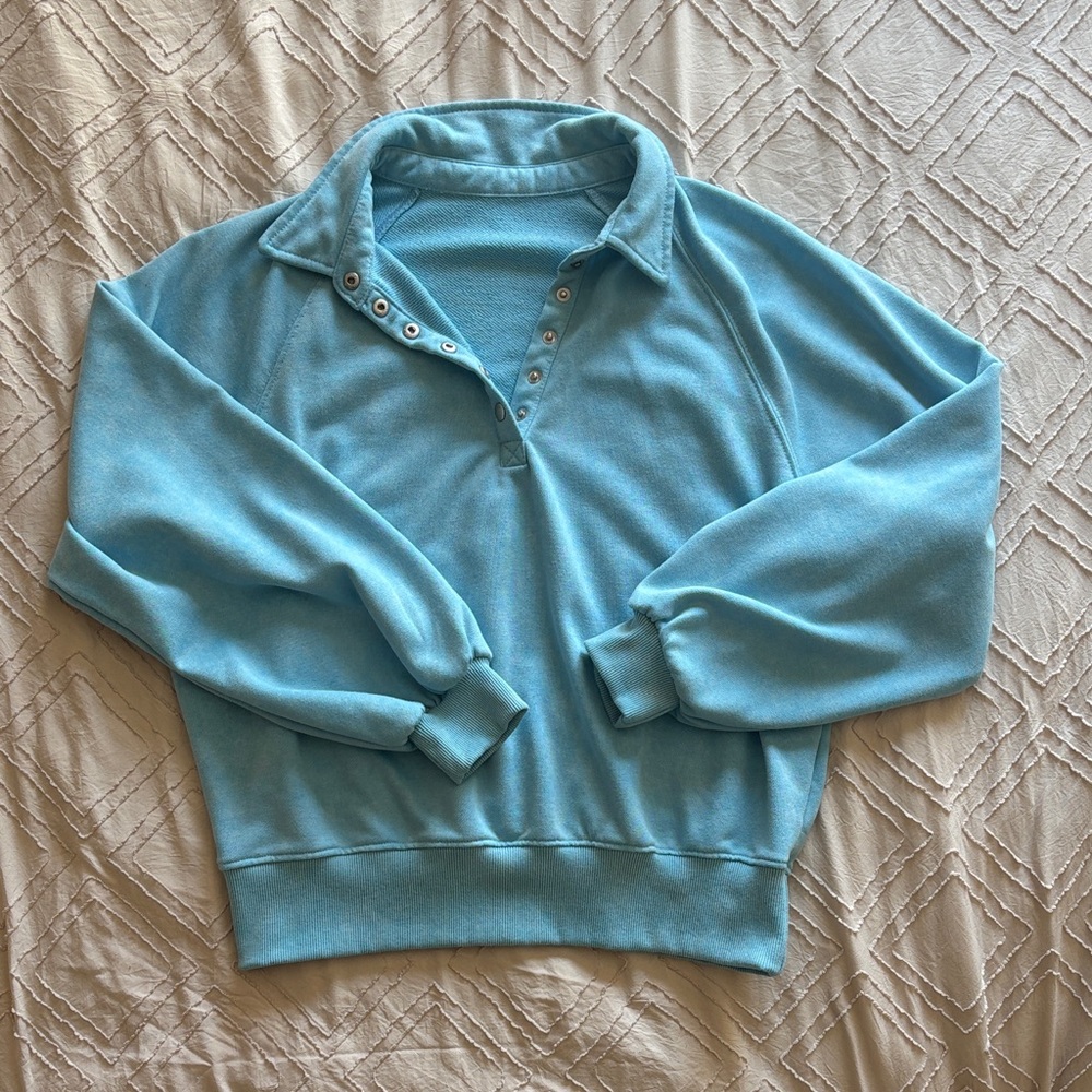 Light Blue Pullover Sweatshirt